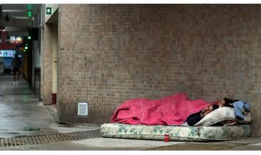 La UCA alerta de que la baja de la pobreza es una "ficción" que no llega al bolsillo