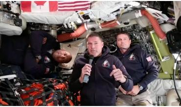 “Parece que vamos a estrellarnos contra la Tierra”, la llamativa descripción de uno de los astronautas de la Artemis II