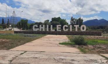 Chilecito: refuerzan controles en escuelas y revisan mochilas de alumnos tras hechos recientes