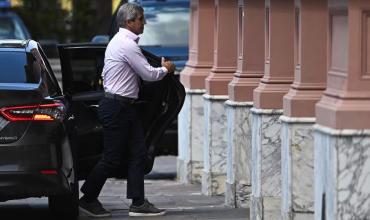 Luis Caputo vuelve a emitir un bono en dólares y busca captar hasta US$900 millones para cubrir vencimientos