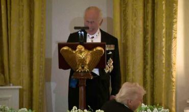 El comentario del rey Carlos III a Trump en la Casa Blanca: “Hablarían francés”