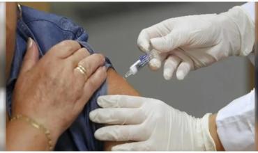 Alerta sanitaria: cae la vacunación antigripal y crecen los riesgos de un rebrote grave