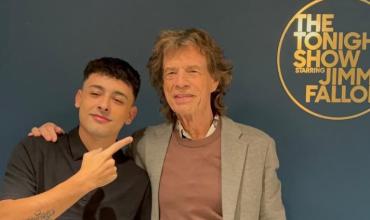 Trueno mostró cómo fue su encuentro con Mick Jagger en el programa de Jimmy Fallon