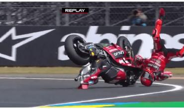 Márquez sufrió un impactante accidente en el Moto GP: se cayó y se fracturó el pie