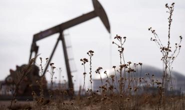 Las reservas mundiales de petróleo se están “reduciendo rápidamente”, advierte la Agencia Internacional de Energía