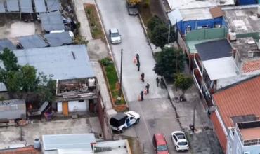Megaoperativo en Fuerte Apache: más de 500 policías realizan 14 allanamientos contra dos bandas narco