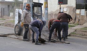 La Provincia intensifica obras de bacheo y reasfaltado en el barrio 20 de Mayo