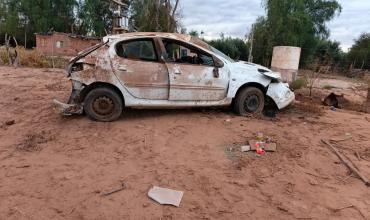 Automovilista perdió el control y terminó fuera de la Ruta 74 en Vichigasta