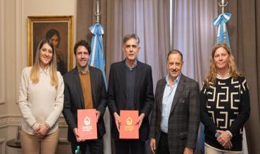 Ricardo Quintela se reunió con autoridades de la Defensoría Nacional de los Derechos de Niñas, Niños y Adolescentes