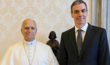 Pedro Sánchez se reunió con León XIV:  defendió a Zapatero y descartó adelantar elecciones