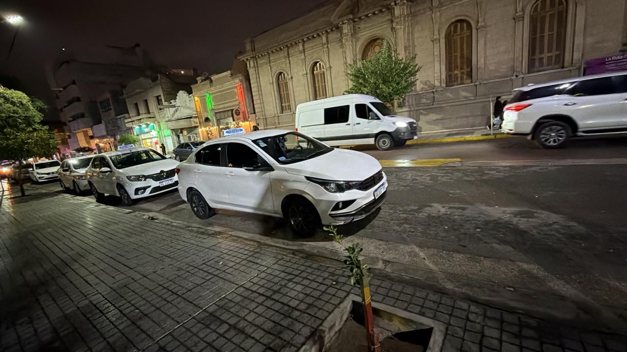341669_1780660017.jpg