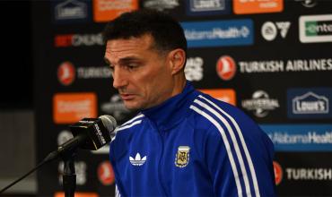 Lionel Scaloni espera para confirmar el reemplazante de Balerdi y habla sobre el caso Paredes