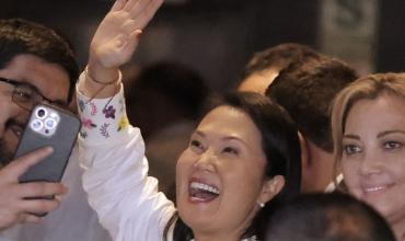 Balotaje en Perú: Keiko Fujimori se consolida en el recuento y Roberto Sánchez dice que no aceptará los resultados