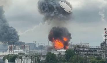 Ucrania lanzó el mayor ataque sobre Moscú en dos años: bombardeó una refinería por segunda vez en una semana