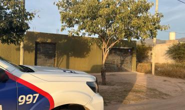 Intentaron robar una bomba de agua en un barrio y huyeron tras activarse la alarma
