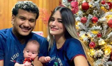 La esposa de un futbolista murió mientras protegía a su hija de un año de un derrumbe causado por el terremoto en Venezuela