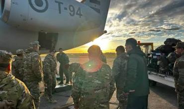 Partió el avión de Argentina que enviará personal militar a Venezuela