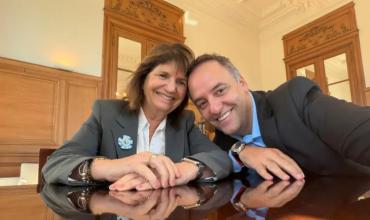 Patricia Bullrich habló de "confianza" y "ética" a poco de conocerse la renuncia de Manuel Adorni