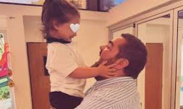 La divertida anécdota de Darío Barassi al ir a misa con su hija menor: “Menos oído que yo”