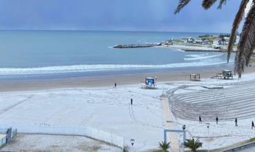 El frío polar hizo nevar en Mar del Plata depués de 35 años