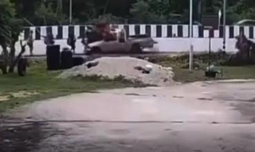 Tailandia: un nene de 11 años atropelló y mató a 8 monjes budistas y el video es escalofriante