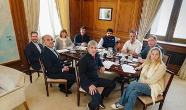 Javier Milei encabezó una nueva reunión de equipo, la primera con Santilli como jefe de Gabinete