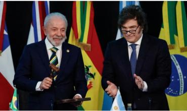 El gobierno de Lula sigue con preocupación los gestos de Milei hacia Bolsonaro, pero busca preservar la relación bilateral