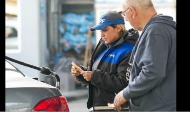 La suba en los combustibles impactaría de lleno en la inflación anual de Argentina: le agregaría hasta 2,5 puntos 