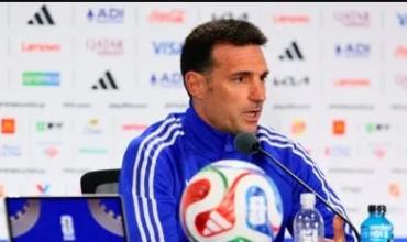 El video que enojó a Scaloni y el que lo emocionó por el legado de la Selección Argentina