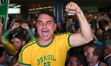 Flávio Bolsonaro enfrenta una inesperada interna familiar y una lucha de poder en la heterogénea derecha brasileña