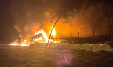 Tragedia en Zárate-Brazo Largo: un camión perdió el control, cayó del puente Urquiza y murió su chofer