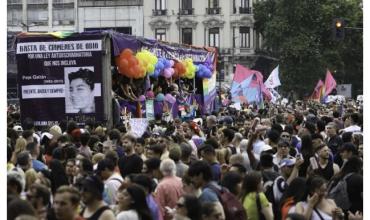 La comunidad LGBT celebró la restitución de terapias para adolescentes trans