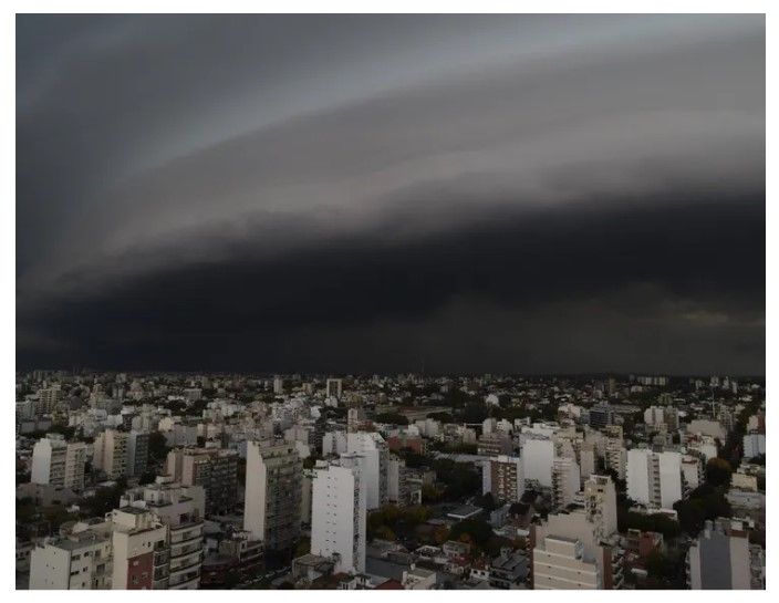 En plena final del mundo, varias provincias estarán bajo alerta naranja en Argentina