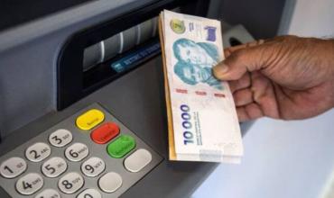 La Provincia adelantó el pago de los haberes de julio para la Administración Pública