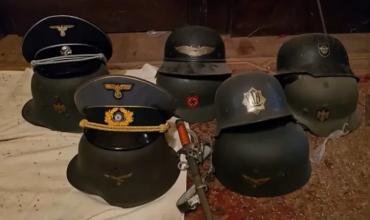 Secuestraron armas militares y símbolos nazis en la casa de un jubilado en Flores