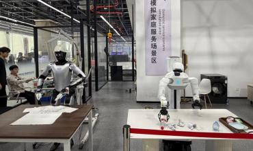 China avanza con robots que caminan, limpian, cuidan adultos mayores y buscan transformar la vida cotidiana
