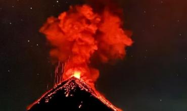 Alerta roja en Guatemala por erupción del volcán de Fuego