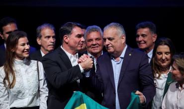 Flavio Bolsonaro sorprendió con la elección de su candidato a vicepresidente tras la postulación frustrada de Tereza Cristina