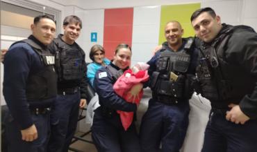 Cinco policías atendieron de urgencia un parto en Uruguay