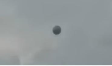 EE.UU. desclasificó nuevos archivos sobre OVNIS: qué revelan sobre la misteriosa esfera metálica encontrada en Brasil 