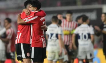 Estudiantes se floreó ante Gimnasia y se quedó con el clásico platense