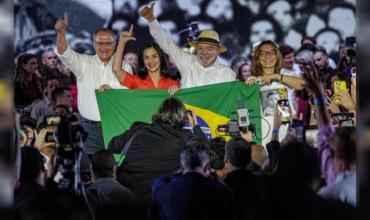 Brasil entra en clima electoral: comienza la propaganda y los de Lula se hacen oir en el mundo