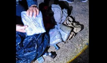 Encontraron una mochila con más de 1,5 kilos de marihuana en un colectivo que ingresaba a Chepes