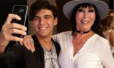 El influencer que conoció a Moria Casán gracias a unos calzoncillos con su cara: “Desde niño quise ser como ella”
