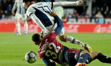 Con técnico interino, San Lorenzo logró un sufrido triunfo por 1-0 ante Talleres de Córdoba