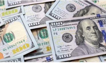 El dólar mayorista volvió a subir, pero todavía se mantiene 25% abajo del techo de la banda
