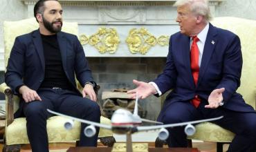 Trump derogó el TPS de 200.000 salvadoreños que deberán abandonar Estados Unidos para evitar ser deportados
