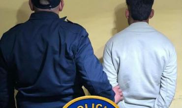 Detuvieron a un hombre que era buscado por amenazas y daños durante un evento deportivo