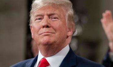 Golpe para Donald Trump: su aprobación cae al 39% y los demócratas aventajan a los republicanos