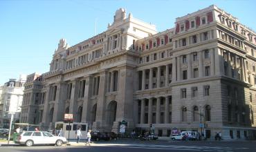 La Corte Suprema obliga a La Rioja a litigar de forma presencial contra el Estado Nacional